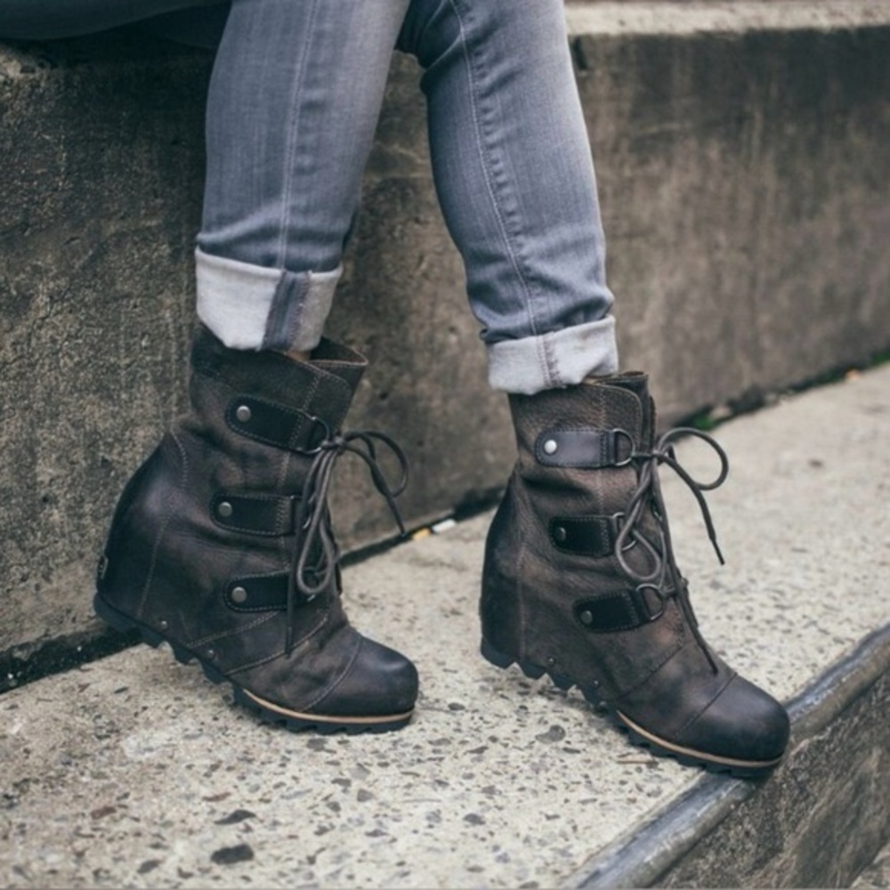 Sorel Joan of Arctic Wedge Leather Boots - Picture 1 of 8
